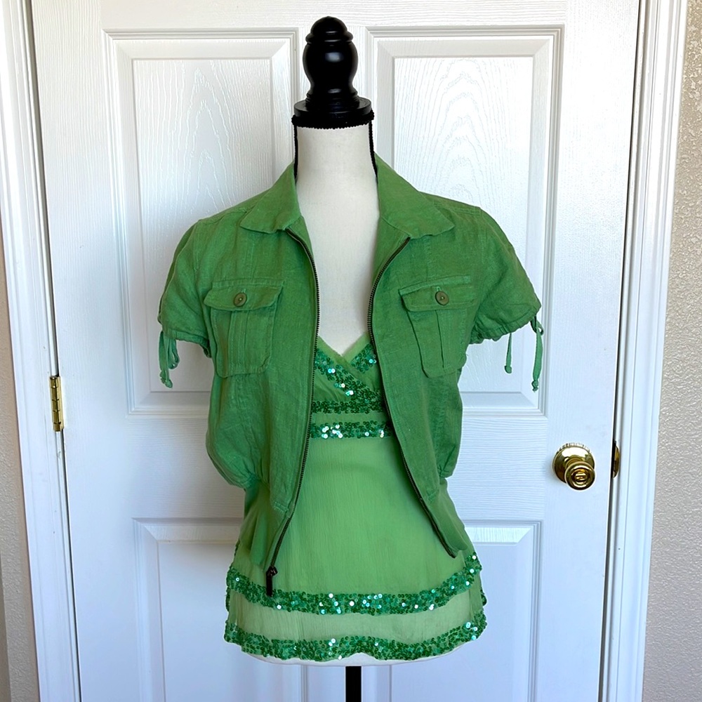 Vintage bebe Green Short Sleeve Jacket & Sparkly Green Camisole Tanktop. Size S